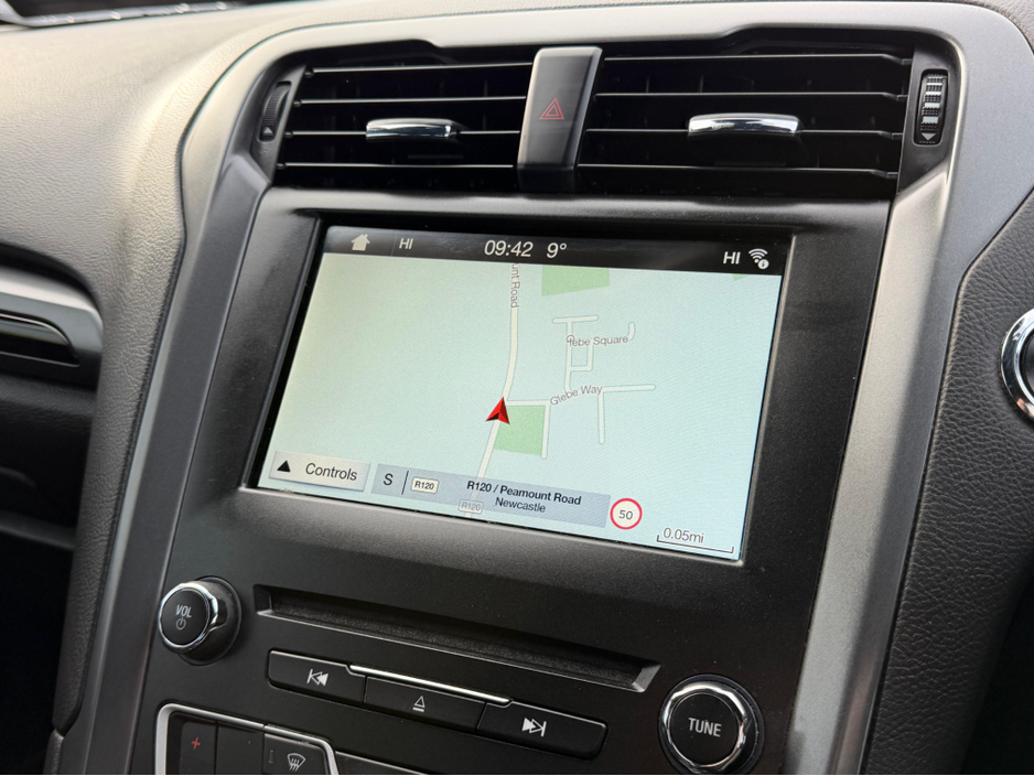 2018 Ford Mondeo - image 22