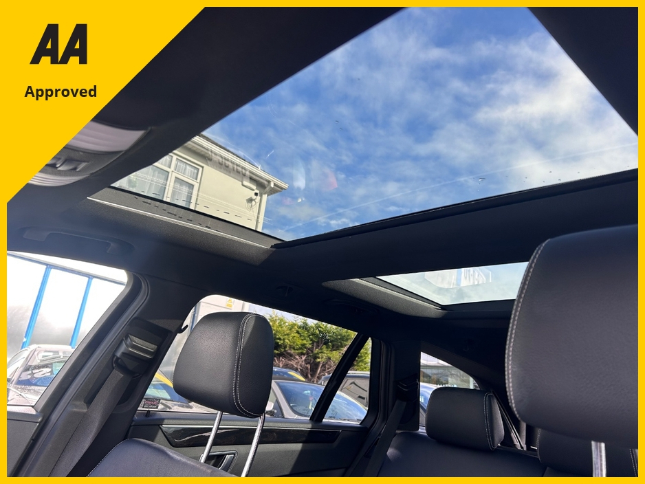 2015 Mercedes-Benz E Class - image 8