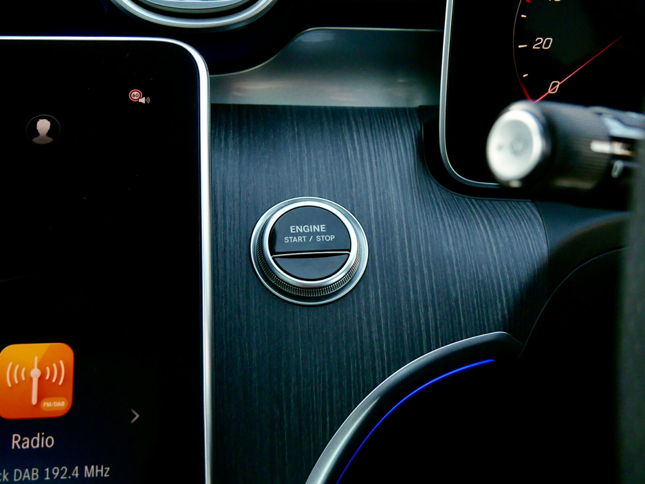 2025 Mercedes-Benz C Class C 300 e PHEV AMG Line Premium Auto €59,950