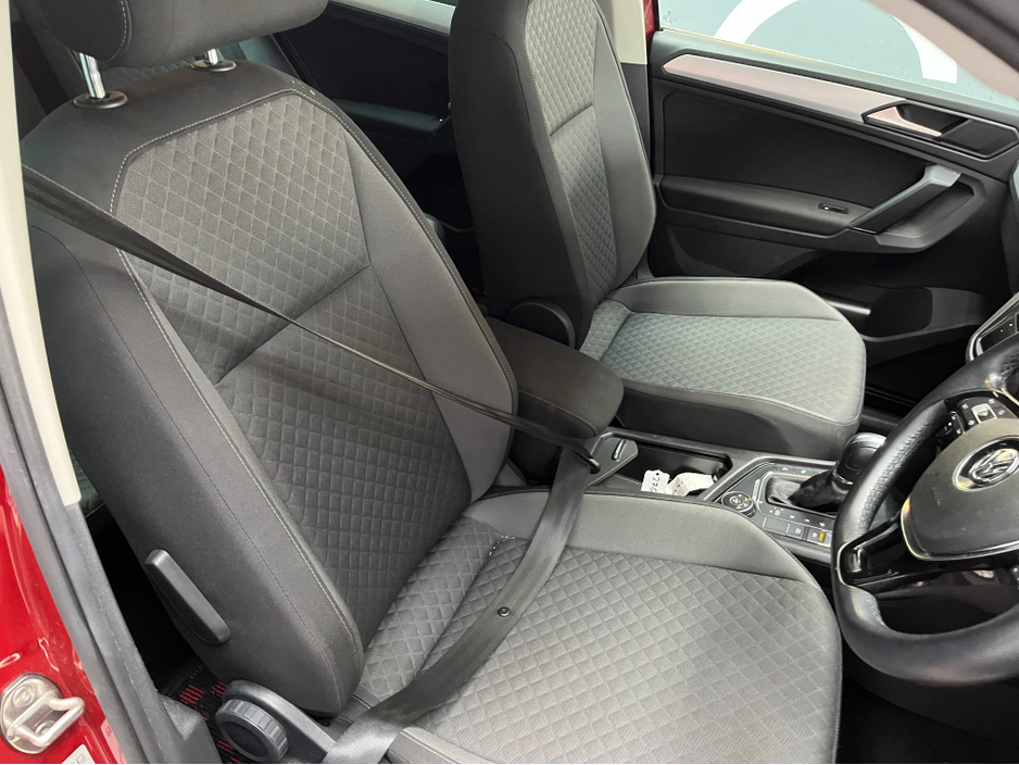 2019 Volkswagen Tiguan €25950! 2019 VOLKSWAGEN TIGUAN TDI 4MOTION COMFORT LINE 2.0 AUTOMATIC / CRUISE CONTROL / 360° PARKING CAMERA AND MORE €25,950