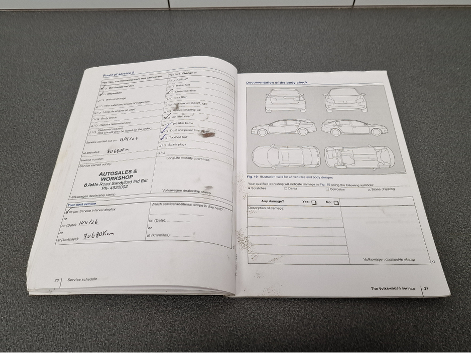 2013 Volkswagen Golf - image 32