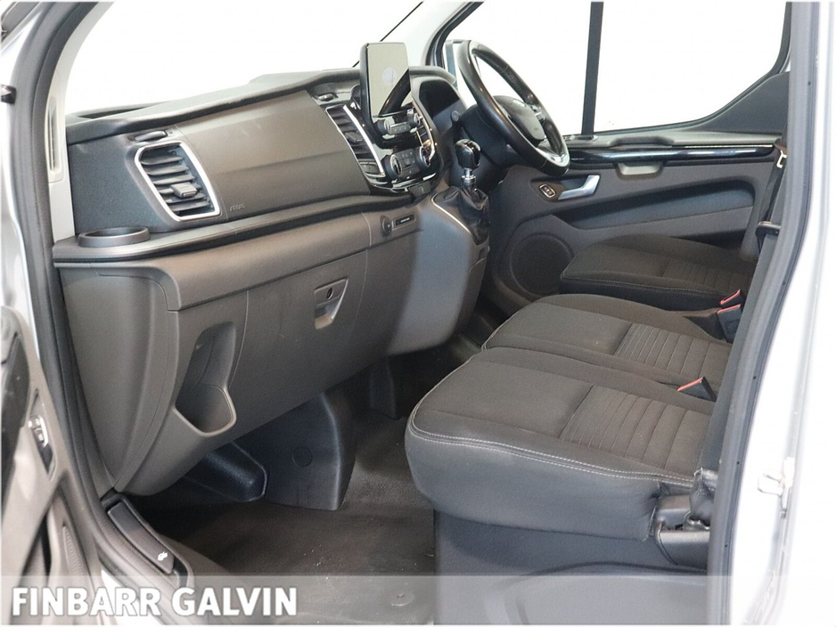 2023 Ford Transit Custom - image 10