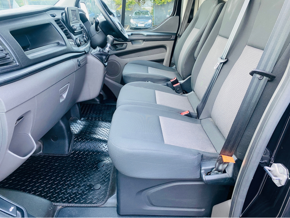 2021 Ford Transit Custom - image 11