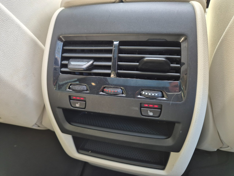 2021 BMW X5 - image 21