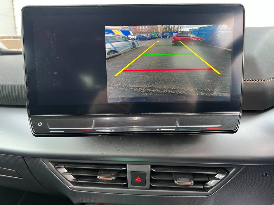 2023 Cupra Born V1 58KWH // VERY LOW MILEAGE // ADAPTIVE CRUISE CONTROL // HEATED STEERING WHEEL €23,900