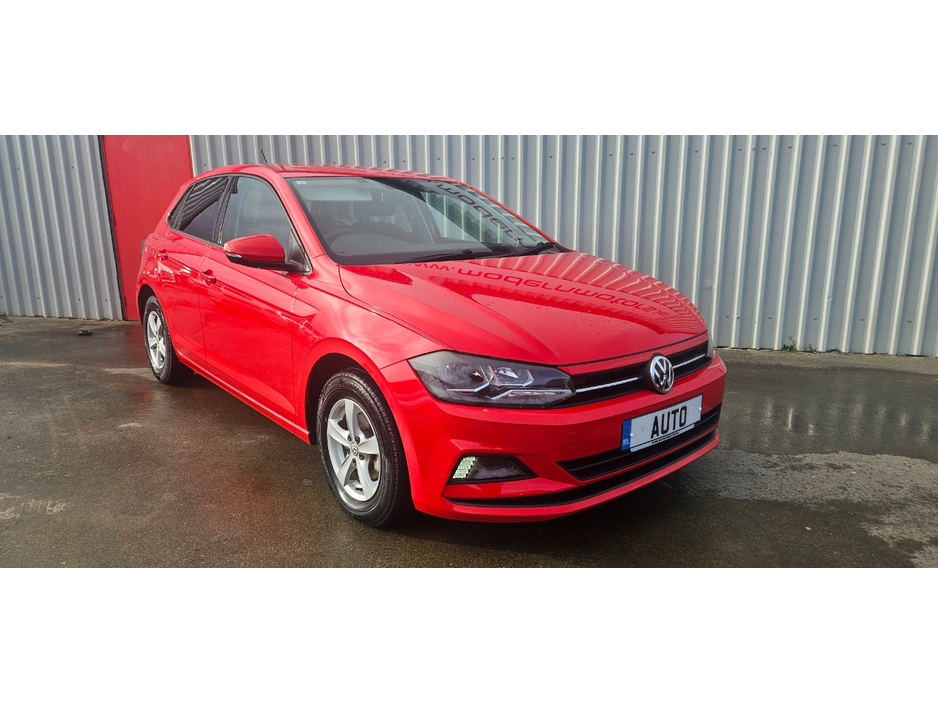 2019 Volkswagen Polo - image 2