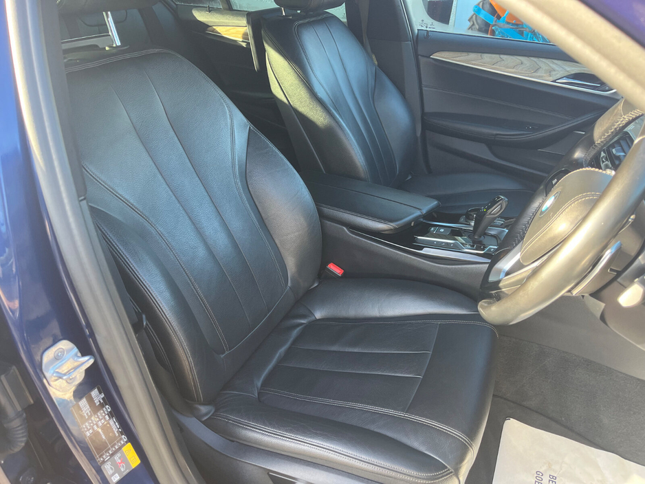2018 BMW 5 Series - image 16