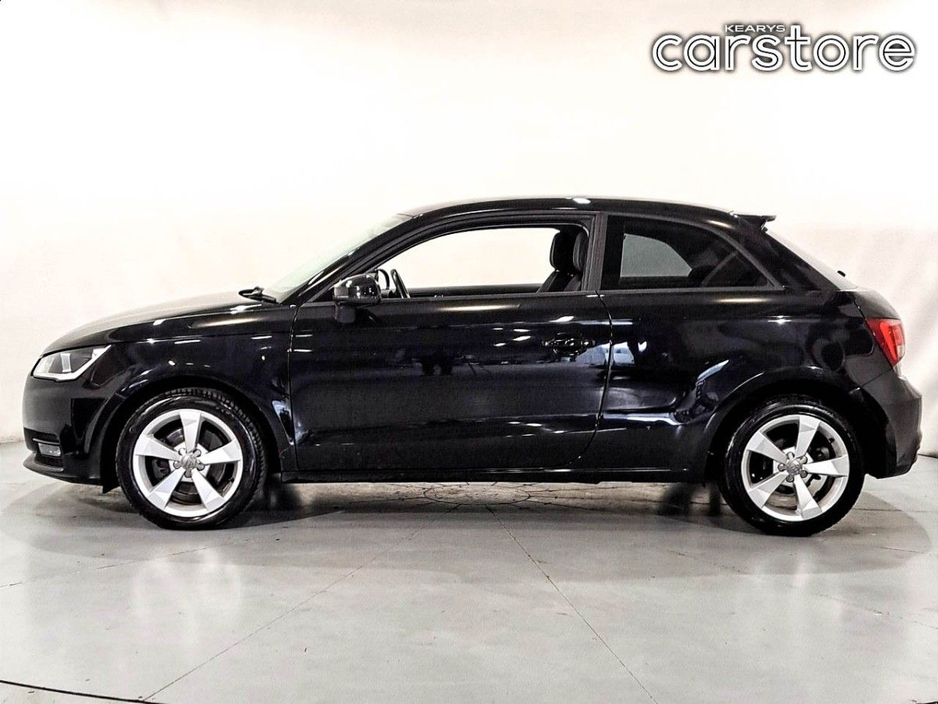 2017 Audi A1 - image 6