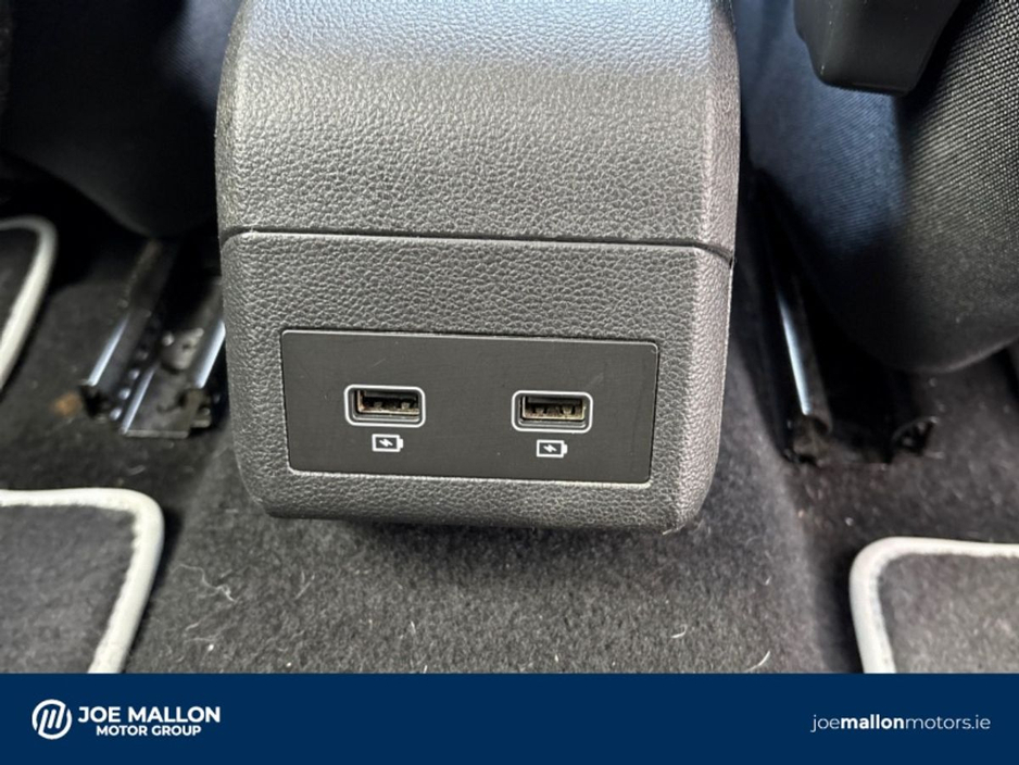 2020 Renault Zoe - image 30