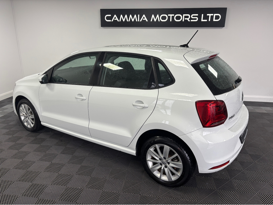 2016 Volkswagen Polo - image 4