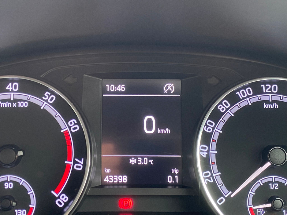 2019 Skoda Fabia AMBITION 1.0 Tiny Mileage €13,900