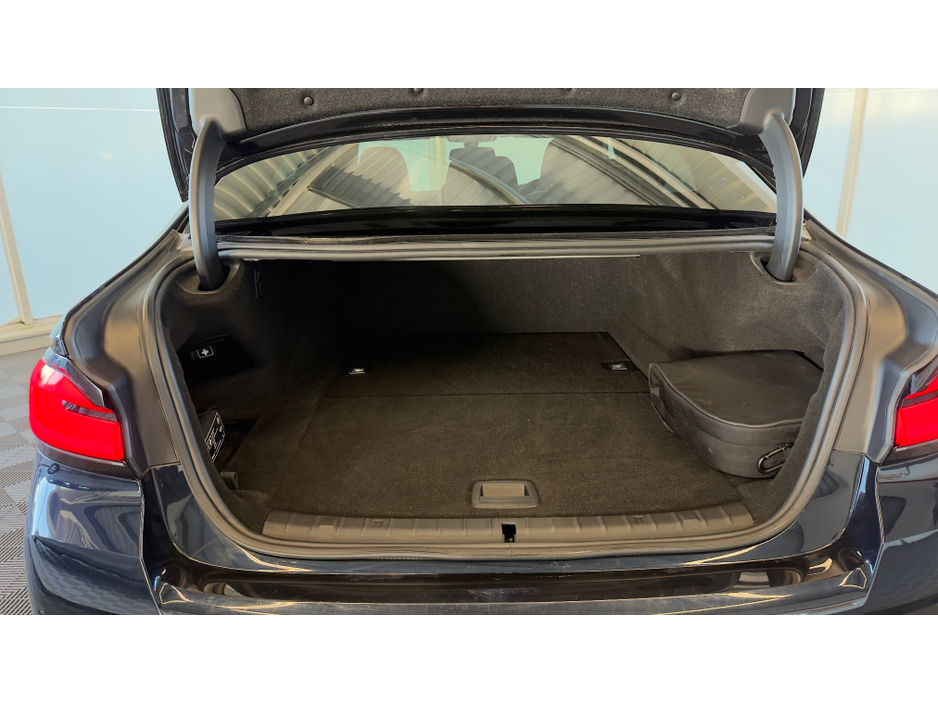 2023 BMW 5 Series E G30 M SPORT