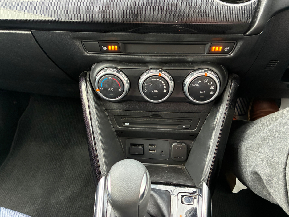 2016 Mazda Demio - image 17