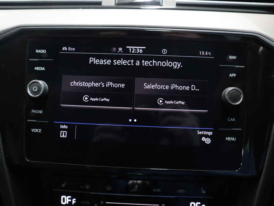 2021 Volkswagen Passat - image 17