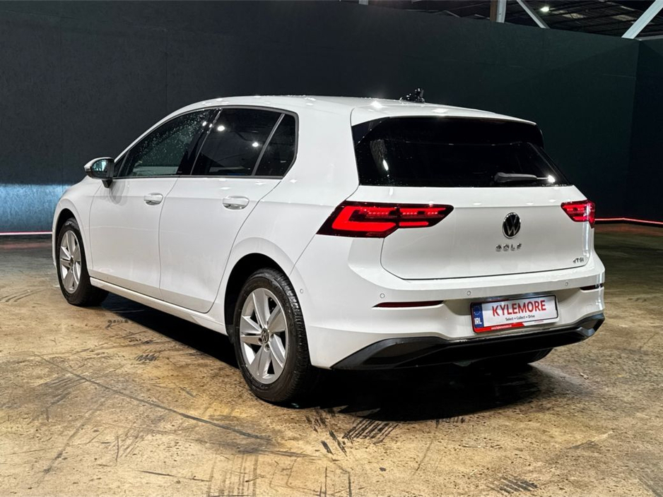2021 Volkswagen Golf - image 5