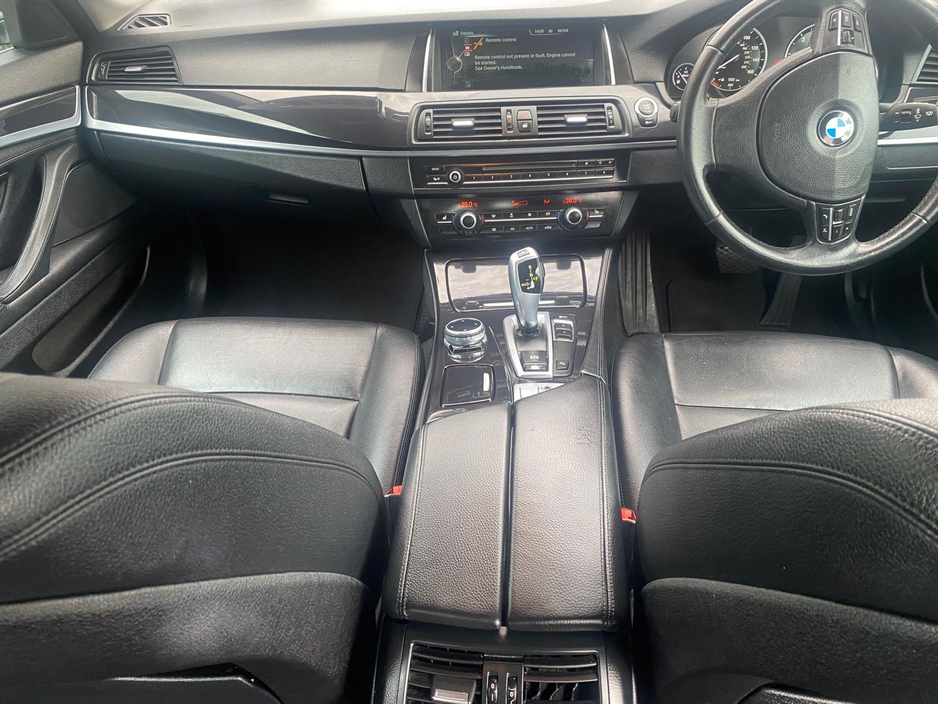2014 BMW 5 Series - image 6