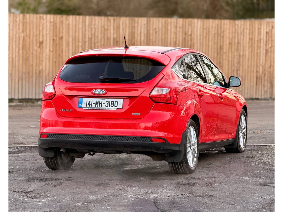 2014 Ford Focus - image 18