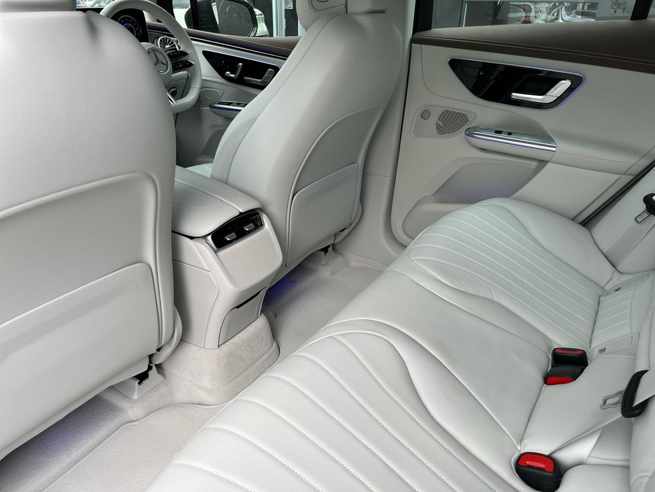 2026 Mercedes-Benz EQE - image 19