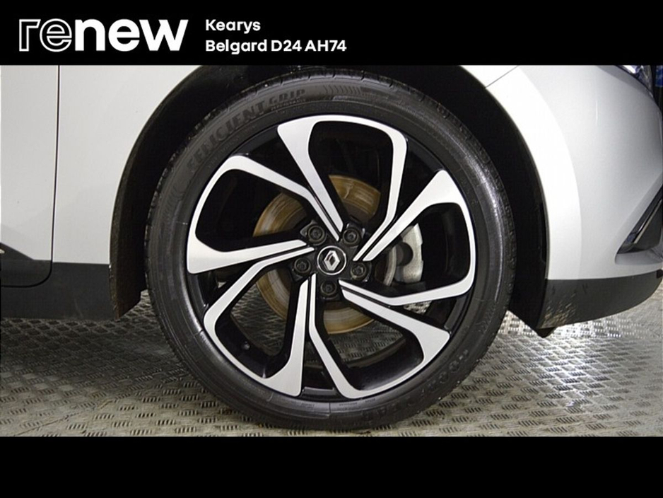 2017 Renault Grand Scenic - image 9