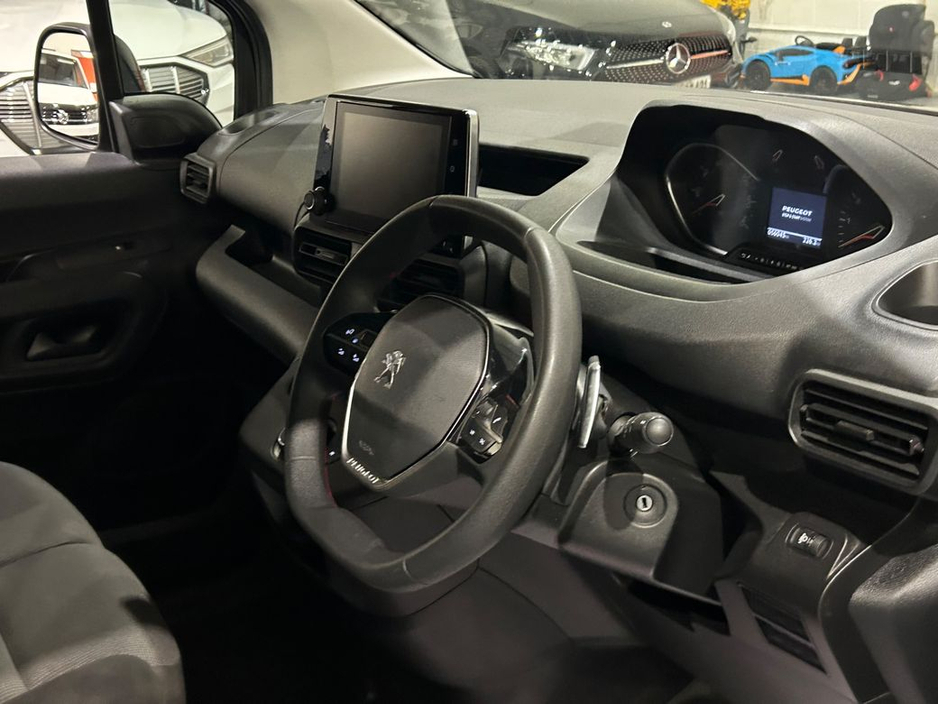 2021 Peugeot Partner AUTOMTIC BLUEHDI ASPHALT PREMIUM L1 €16,950