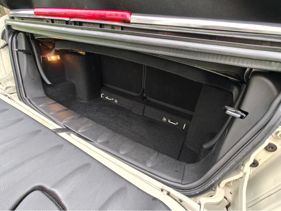 2015 MINI Convertible ZM32 2DR ONE €11,950