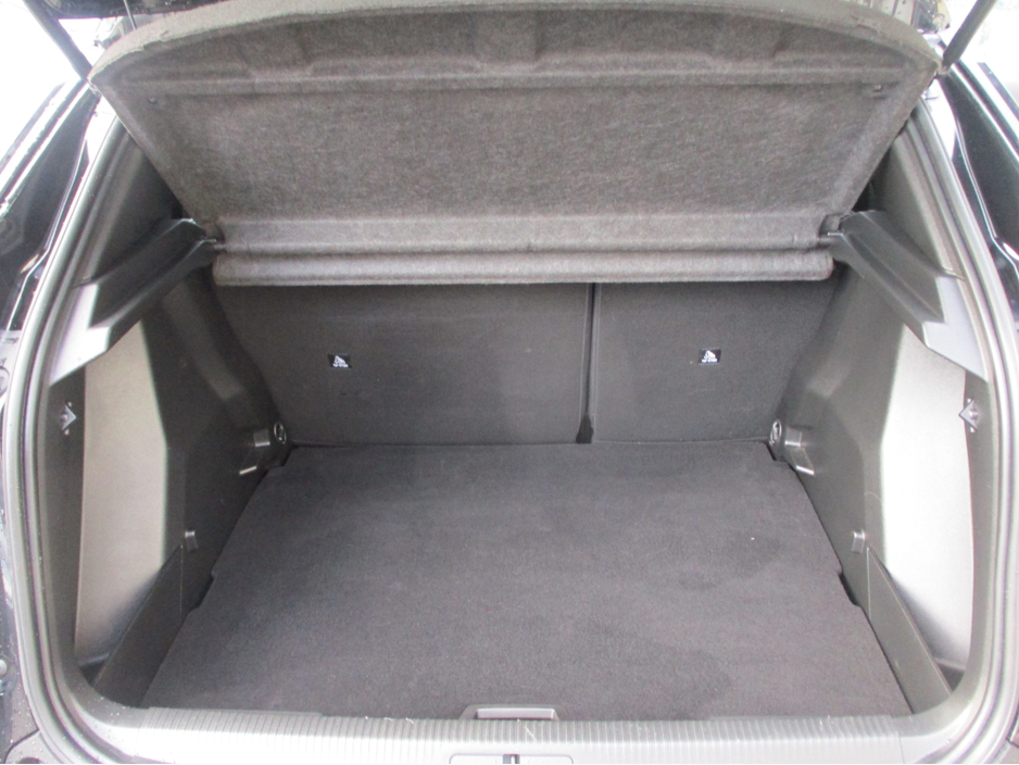 2023 Peugeot 2008 - image 15