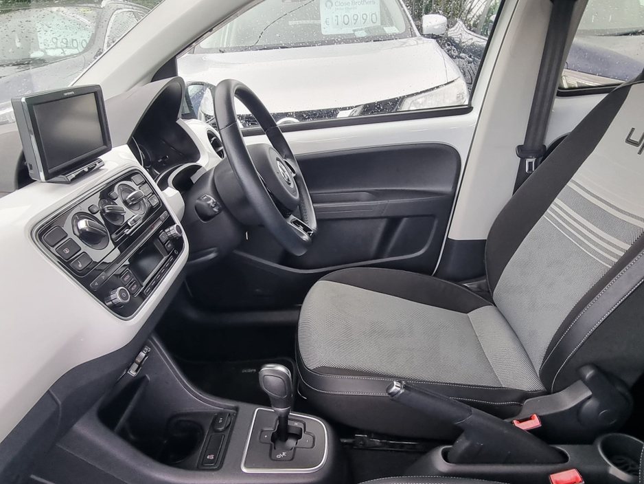 2013 Volkswagen up! - image 19