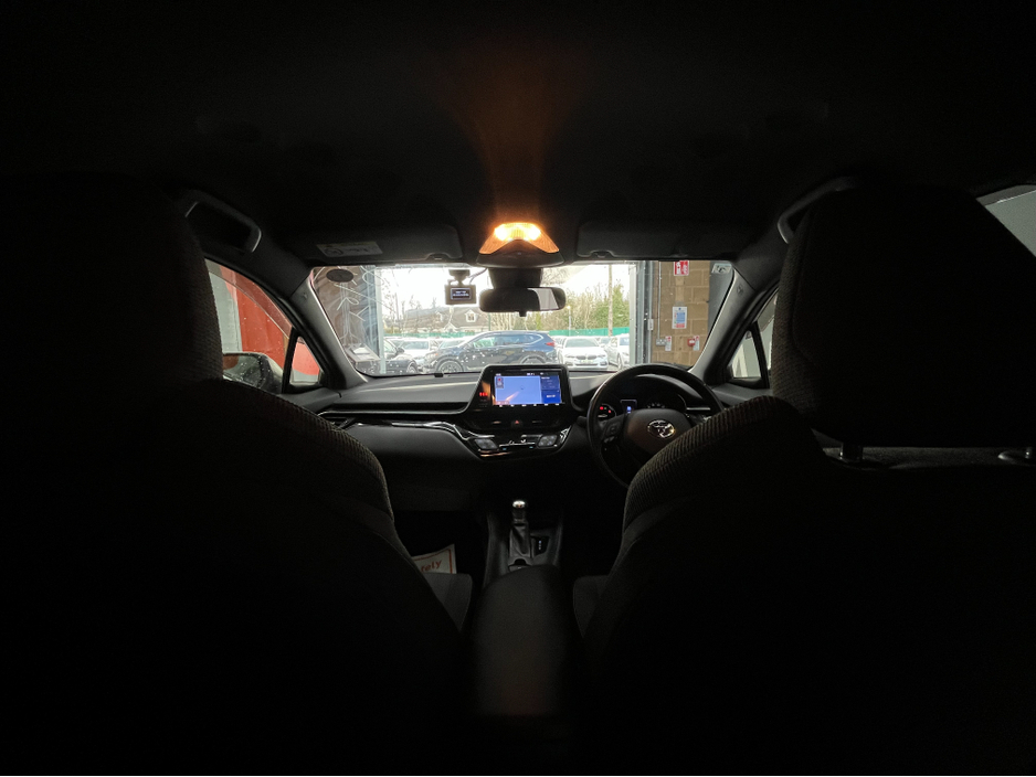 2019 Toyota C-HR - image 12