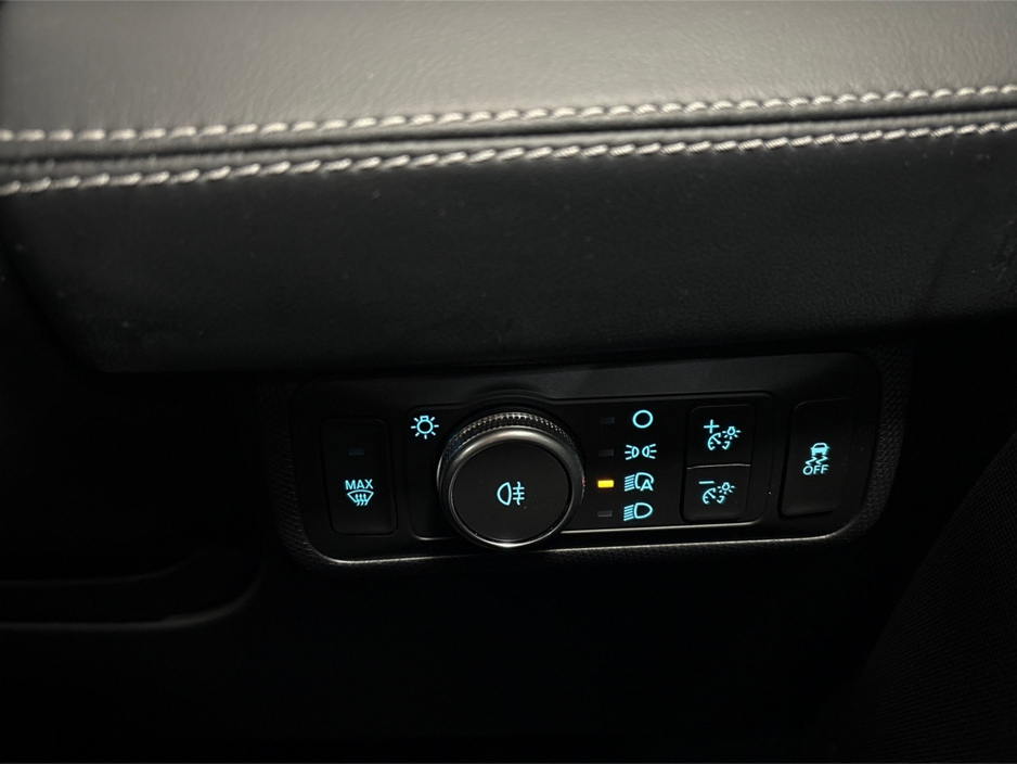 2023 Ford Mustang MACH-E RWD STANDARD RANGE**HEATED LEATHER SEATS**HEATED MULTIFUNCTIONAL STEERING WHEEL**DIGITAL DASH**TOUCHSCREEN APPLE CAR PLAY**NAVIGATION**DUAL CLIMATE**REVERSE CAMERA**PARKING SENSORS** €35,995