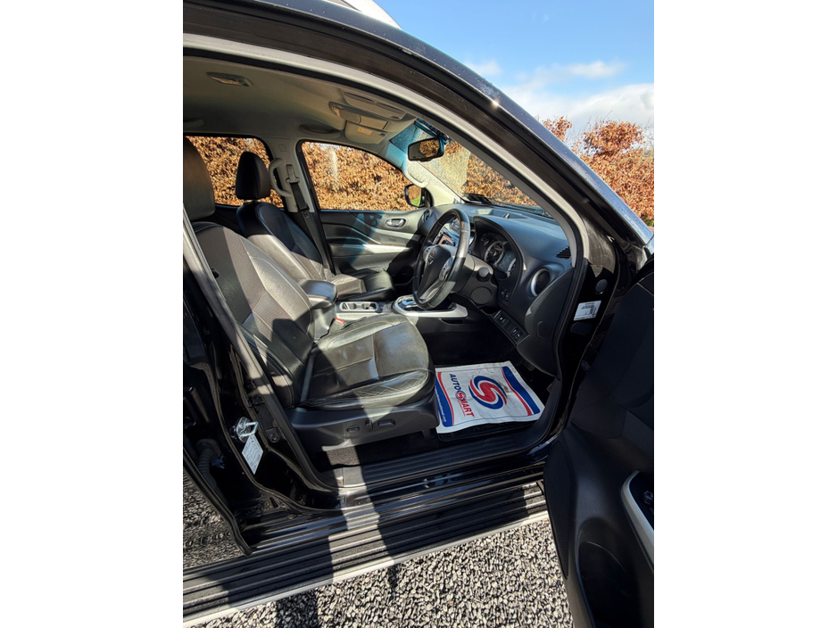 2016 Nissan Np300 - image 12