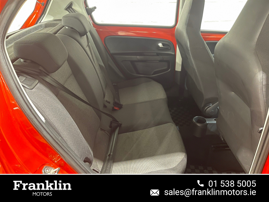 2016 Volkswagen up! DBA-AACHY 5DR €9,890