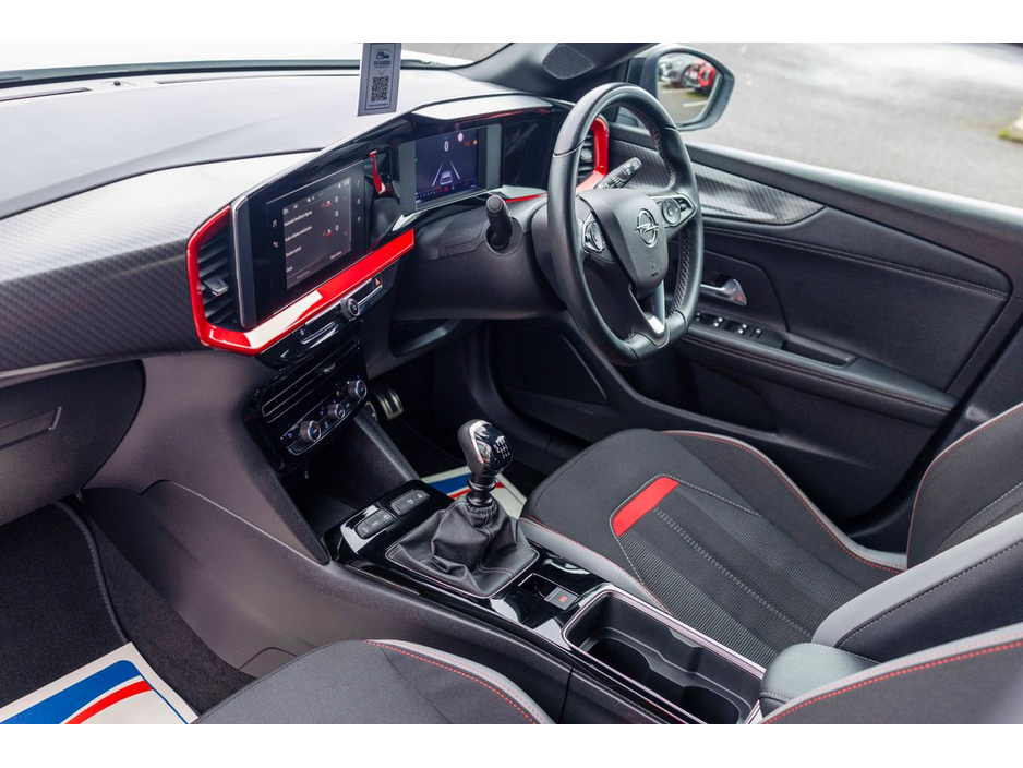 2022 Opel Mokka - image 12