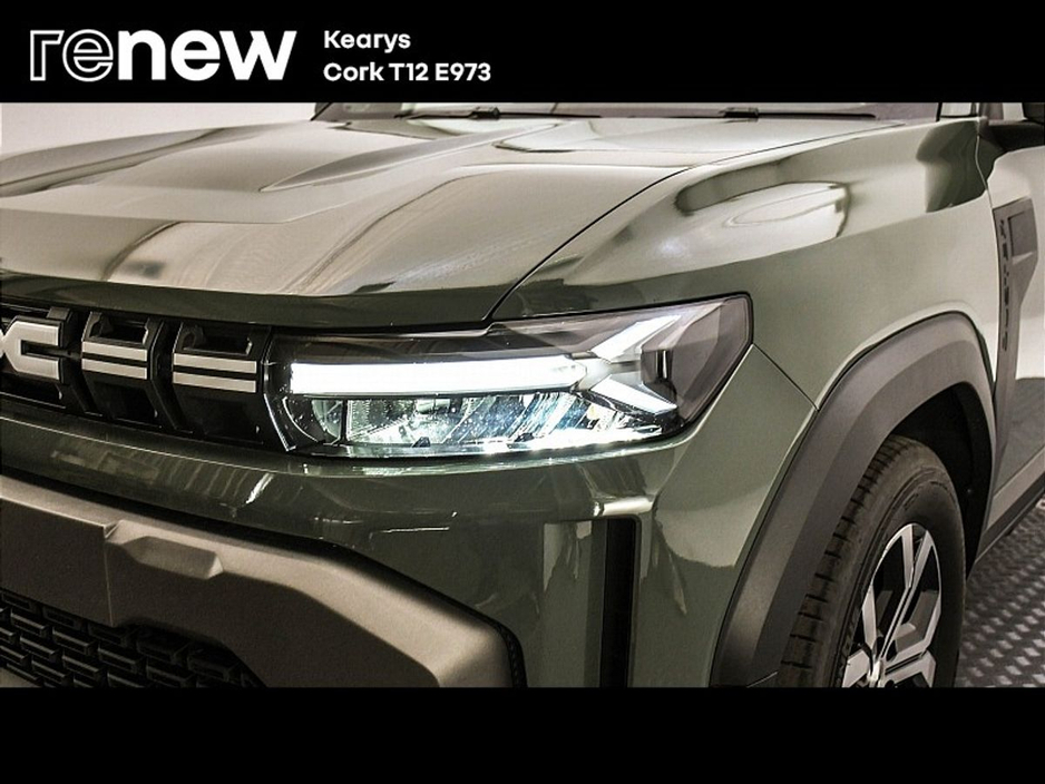 2025 Dacia Duster - image 15