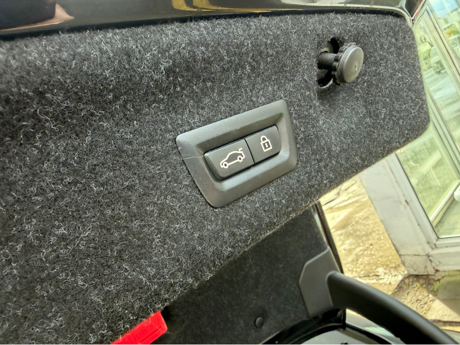 2021 BMW 4 Series - image 14