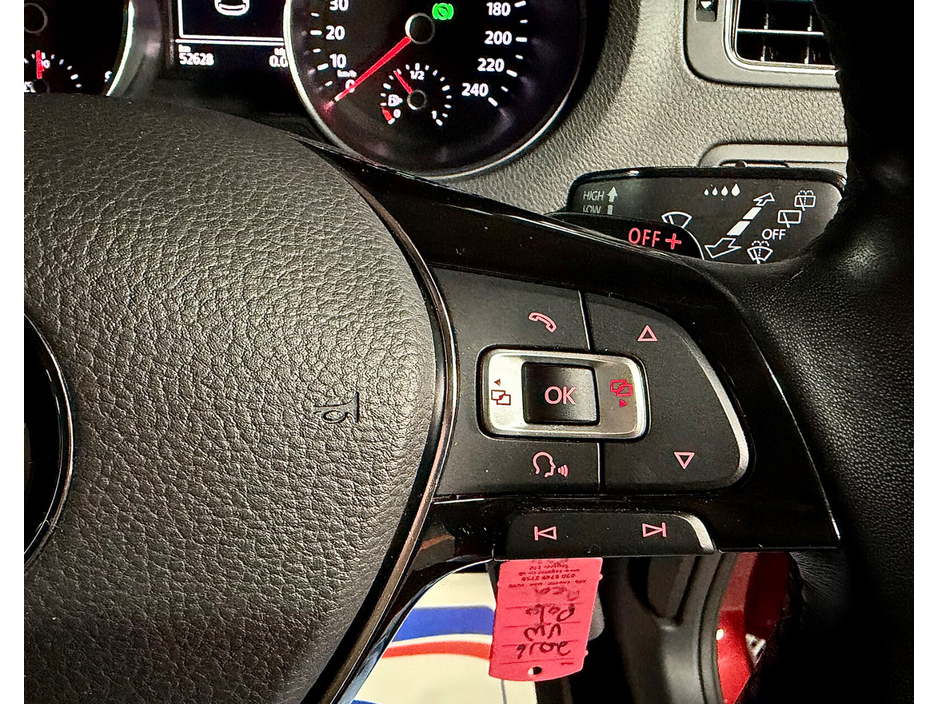 2016 Volkswagen Polo - image 33