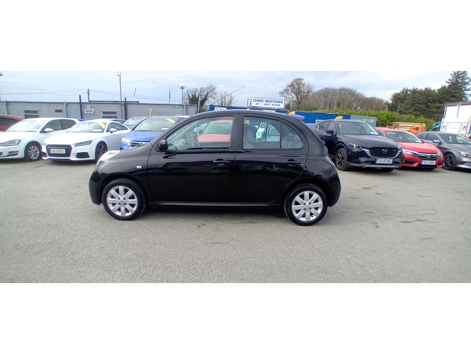 2011 Nissan Micra - image 4