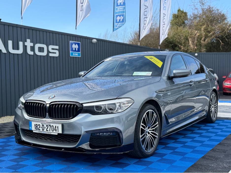 2018 BMW 5 Series - image 2