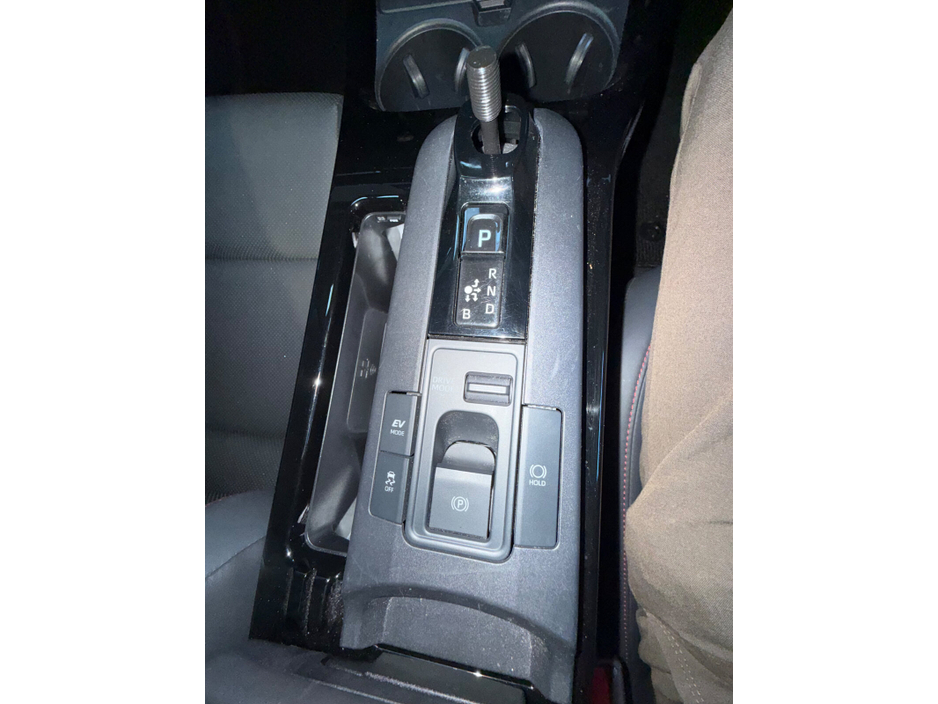 2023 Toyota Prius - image 21