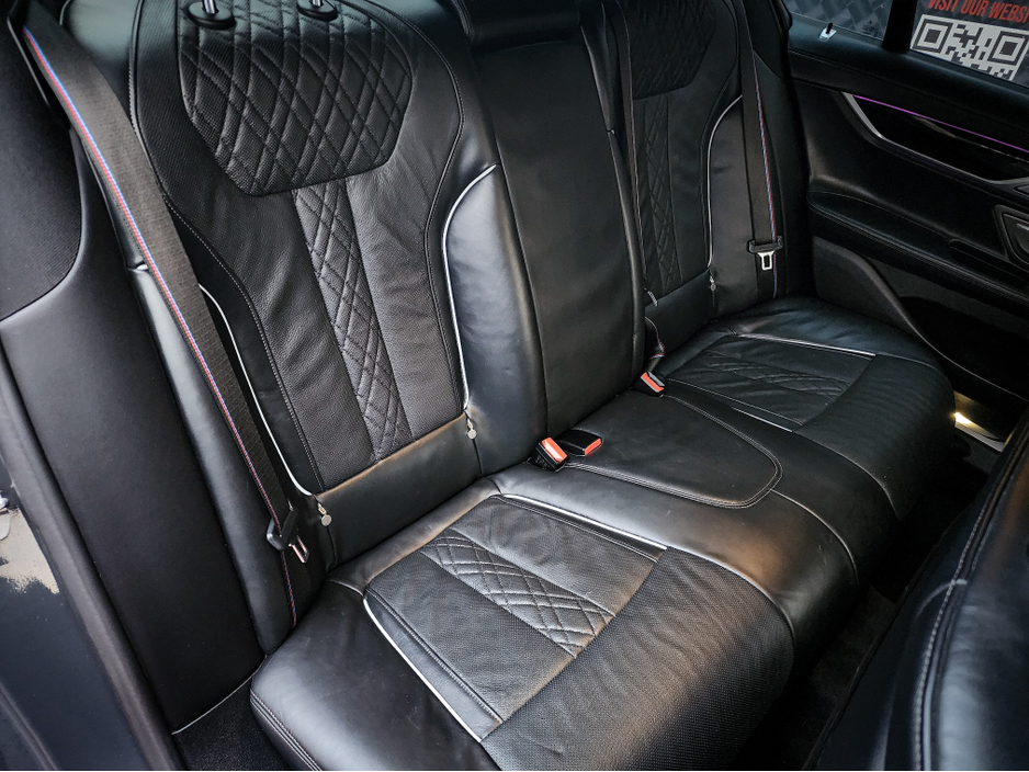 2021 BMW 7 Series M745e plug-in hybrid €49,950