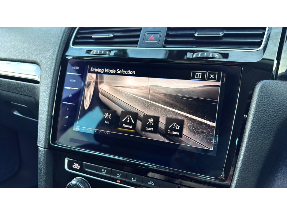 2018 Volkswagen Golf HIGHLINE 1.4TSI MK7.5 *32,000KM*AS NEW €21,900