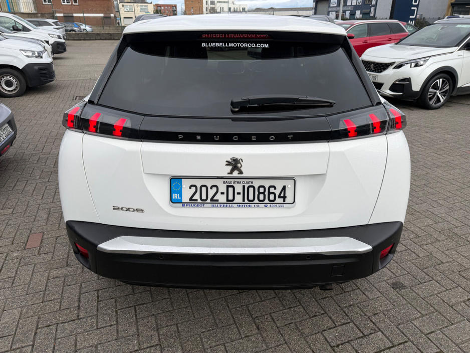 2020 Peugeot 2008 - image 6