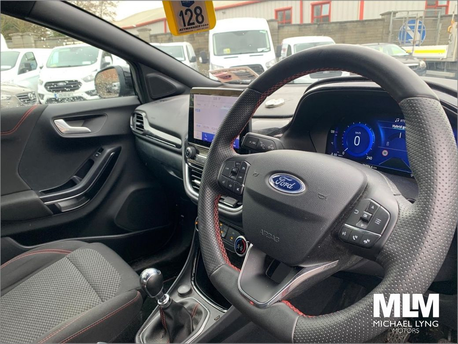 2024 Ford Puma - image 12