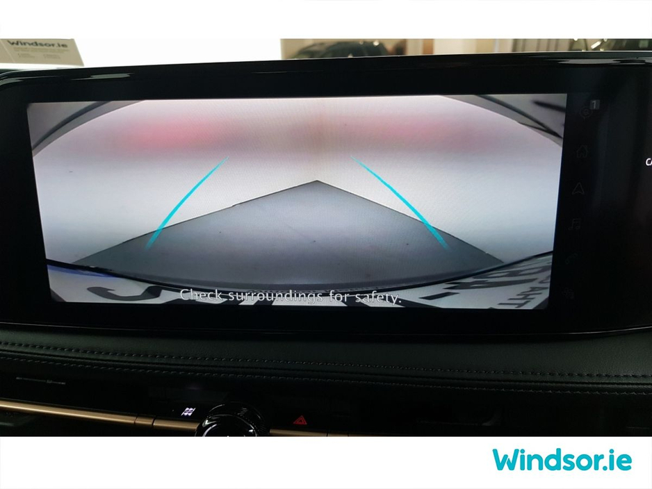 2025 Nissan Ariya - image 18