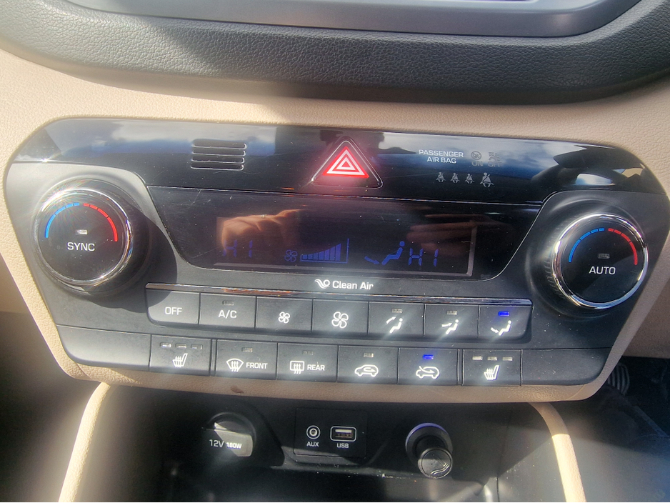 2017 Hyundai Tucson - image 25