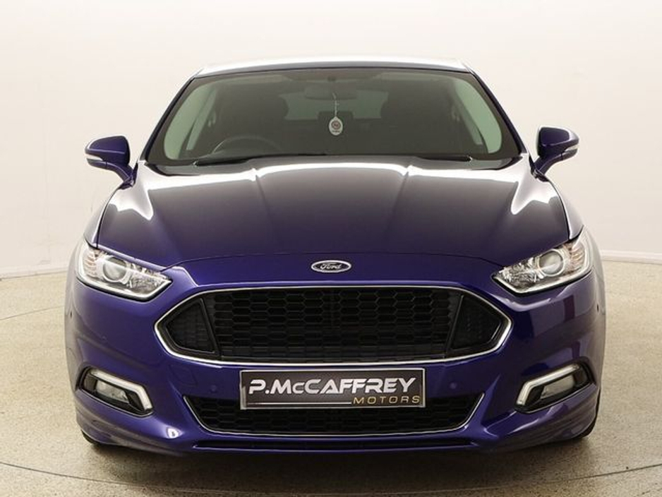 2017 Ford Mondeo - image 2