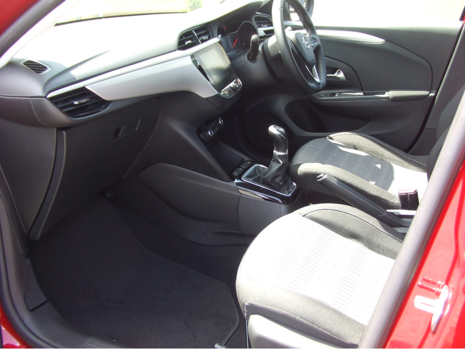 2023 Opel Corsa - image 5