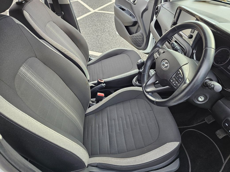 2021 Hyundai i10 1.0 PETROL Deluxe Plus MODEL LOW MILEAGE, FINANCE, NEW NCT, WARRANTY, 5 STAR REVIEWS €13,995