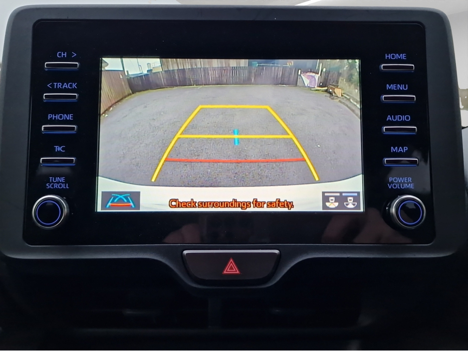 2020 Toyota Yaris - image 8