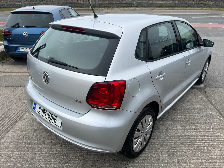 2011 Volkswagen Polo - image 6