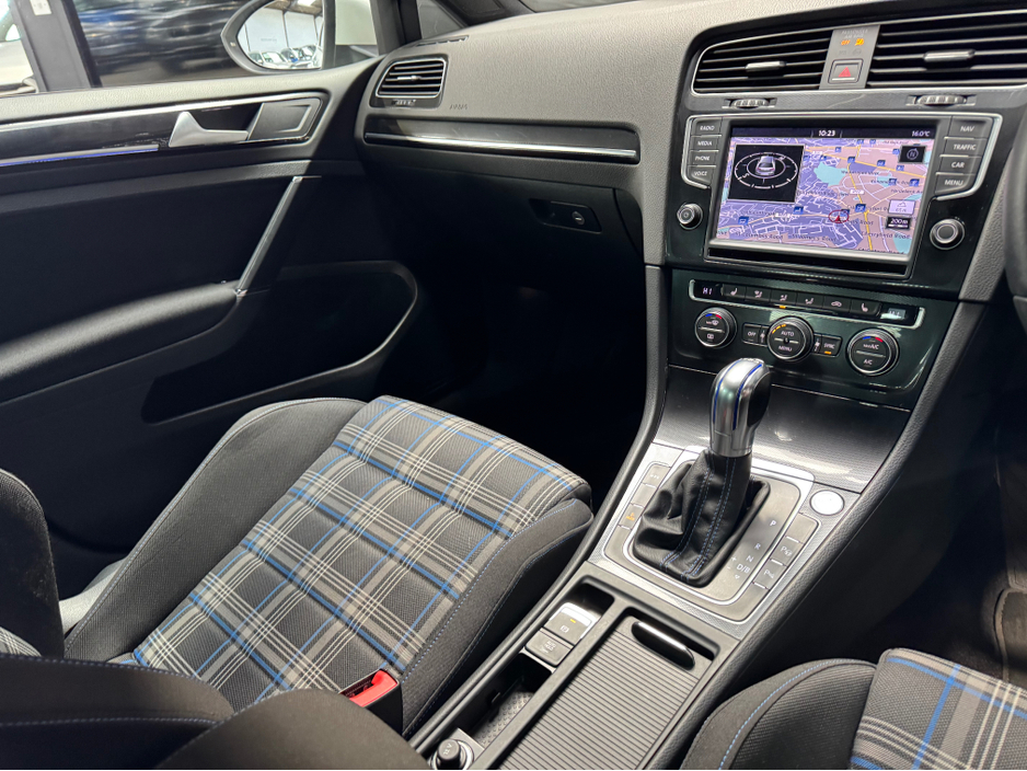 2015 Volkswagen Golf 1.4 GTE 201PS S/A 5DR AUTO €15,950